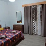 Pari's Apartments-paphos Διαμέρισμα