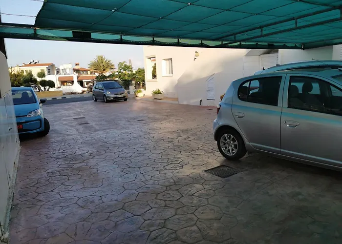 Pari'S Holiday Apartments-Paphos * Paphos