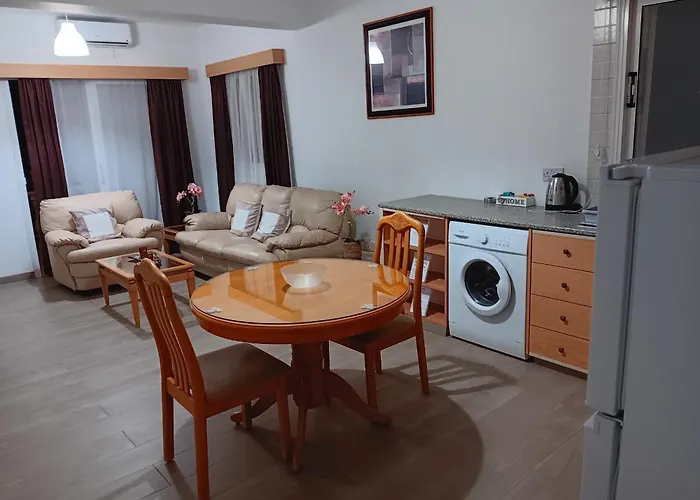 Pari'S Holiday Apartments-Paphos Paphos