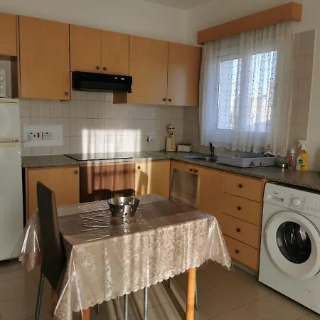 Pari Apartment Paphos