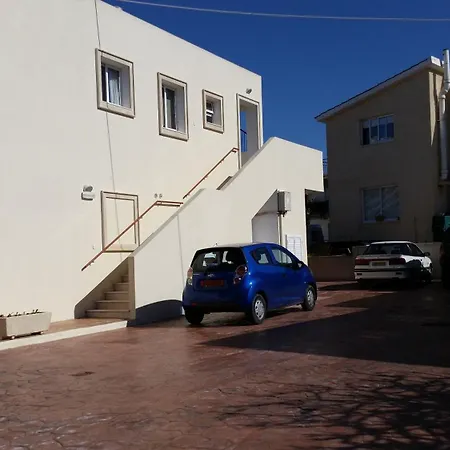 Pari's Apartments-paphos * パ フォス