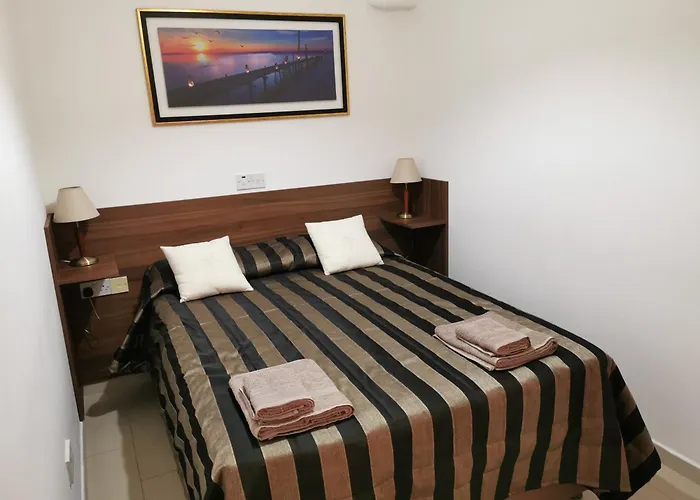 Pari's Apartments-paphos Διαμέρισμα *